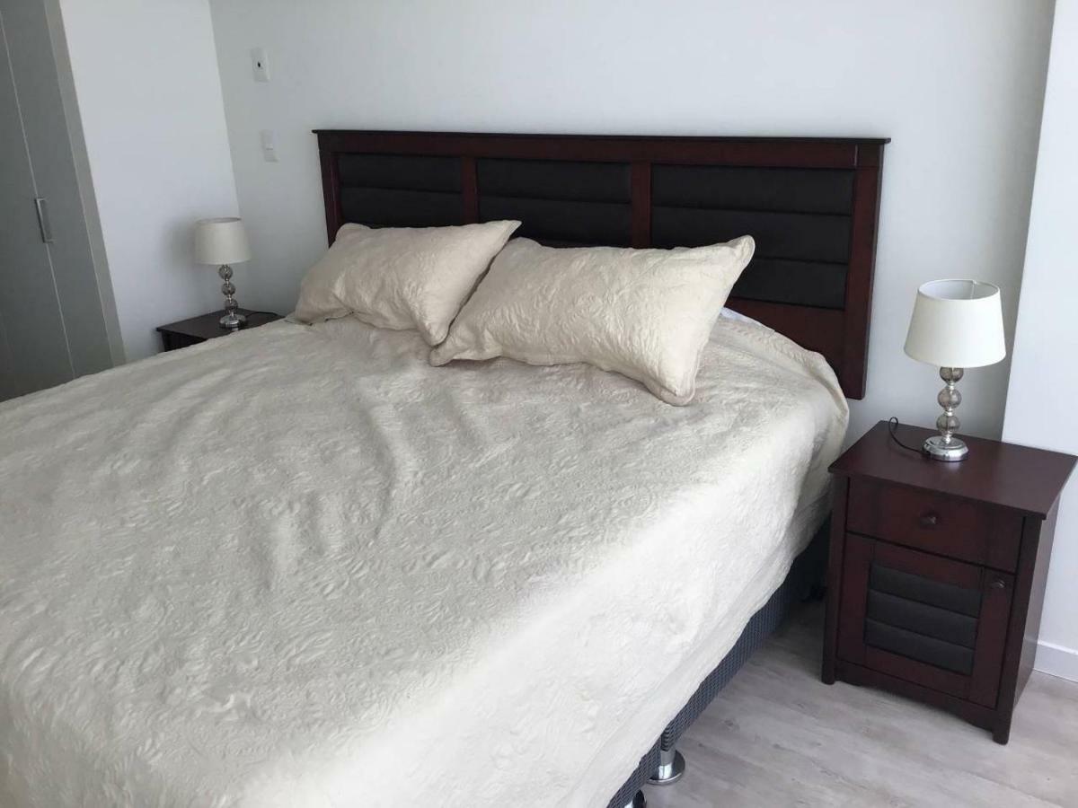 Moderno Departamento Miraflorino Con Aire Acondicionado Apartment Lima Bagian luar foto
